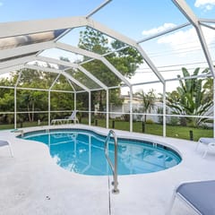 Tranquil Pool Home Near Siesta Key