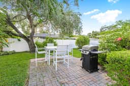 Tranquil Pool Home Near Siesta Key - Image 5