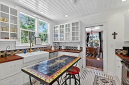 Historic Beasley House with Heated Pool