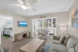 Siesta Key 2-Bedroom Condo with Pool