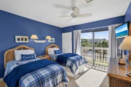Stunning Lakehouse Condo in Sarasota