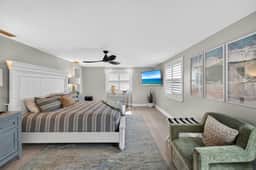 Luxurious 4-Bedroom Retreat near Siesta Key