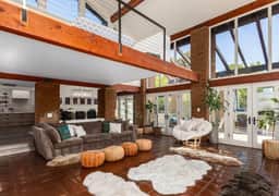 Luxury Retreat in Phoenix's Arcadia Area - Image 2