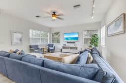 Luxury 6BR Retreat with Beach Access - Image 2