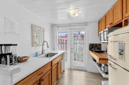 Yellow Palm Cottage in Siesta Key - Image 2