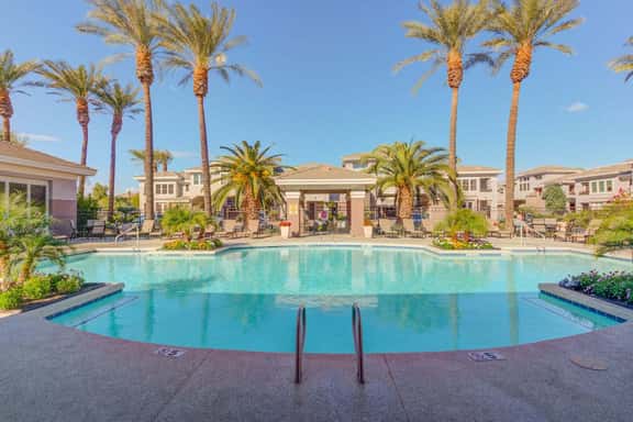 Scottsdale Condo Overlooking Golf Course - Image 1