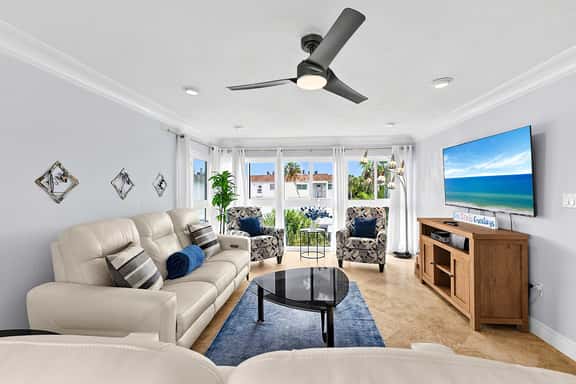 Siesta Key Condo Steps to Crescent Beach - Image 1