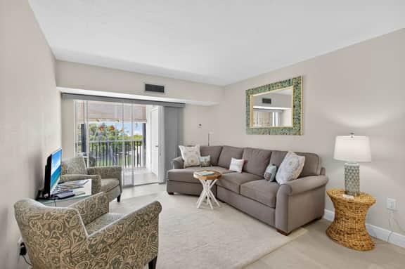 Beachfront 2 BR Condo on Siesta Key
