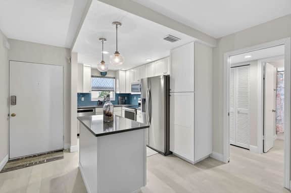 Beachfront 2 BR Condo on Siesta Key