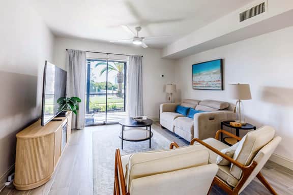 2BR Escape with Pool near Siesta Beach