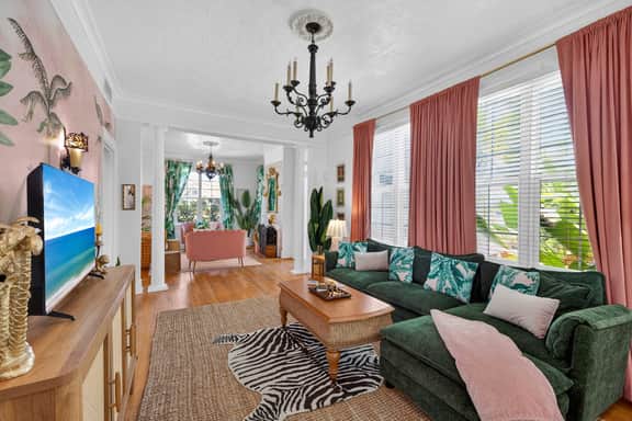 Historic Beasley House with Heated Pool