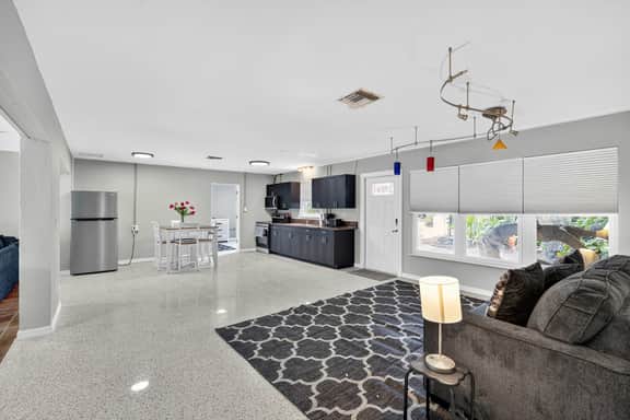 Spacious Family Home Near Siesta Key Beach