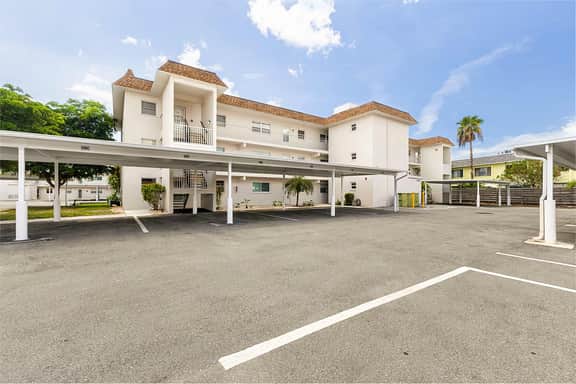 Siesta Key Condo Steps to Crescent Beach - Image 5