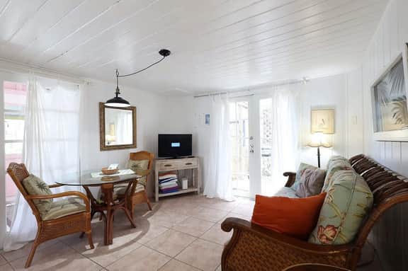 Blue Dolphin Cottage - Siesta Key Retreat - Image 2