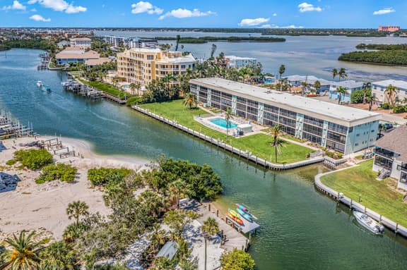 Beachfront 2 BR Condo on Siesta Key