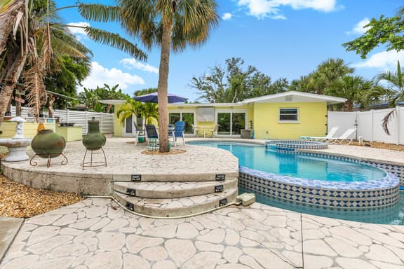 Spacious Family Home Near Siesta Key Beach