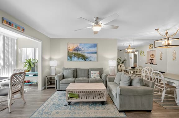 Siesta Key 2-Bedroom Condo with Pool