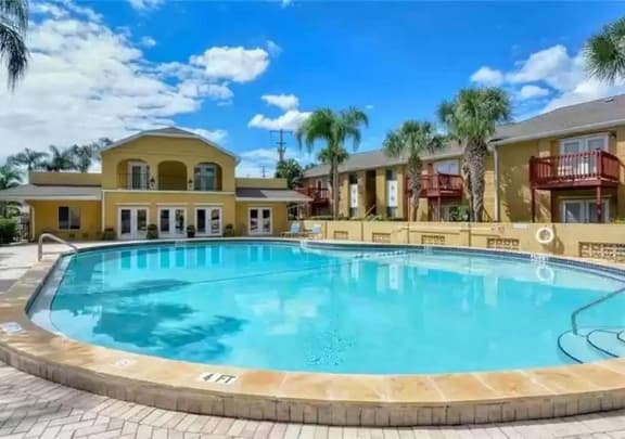 Golf Course Condo w/ Pool, Near Siesta Key Beach - Image 1